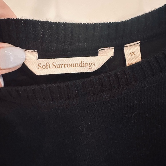 Women’s 1X Soft Surroundings Wool Blend Sweater Black With Back Design NWT - Picture 5 of 5